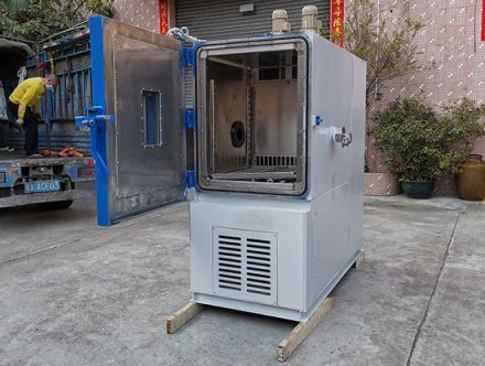 低氣壓試驗(yàn)箱